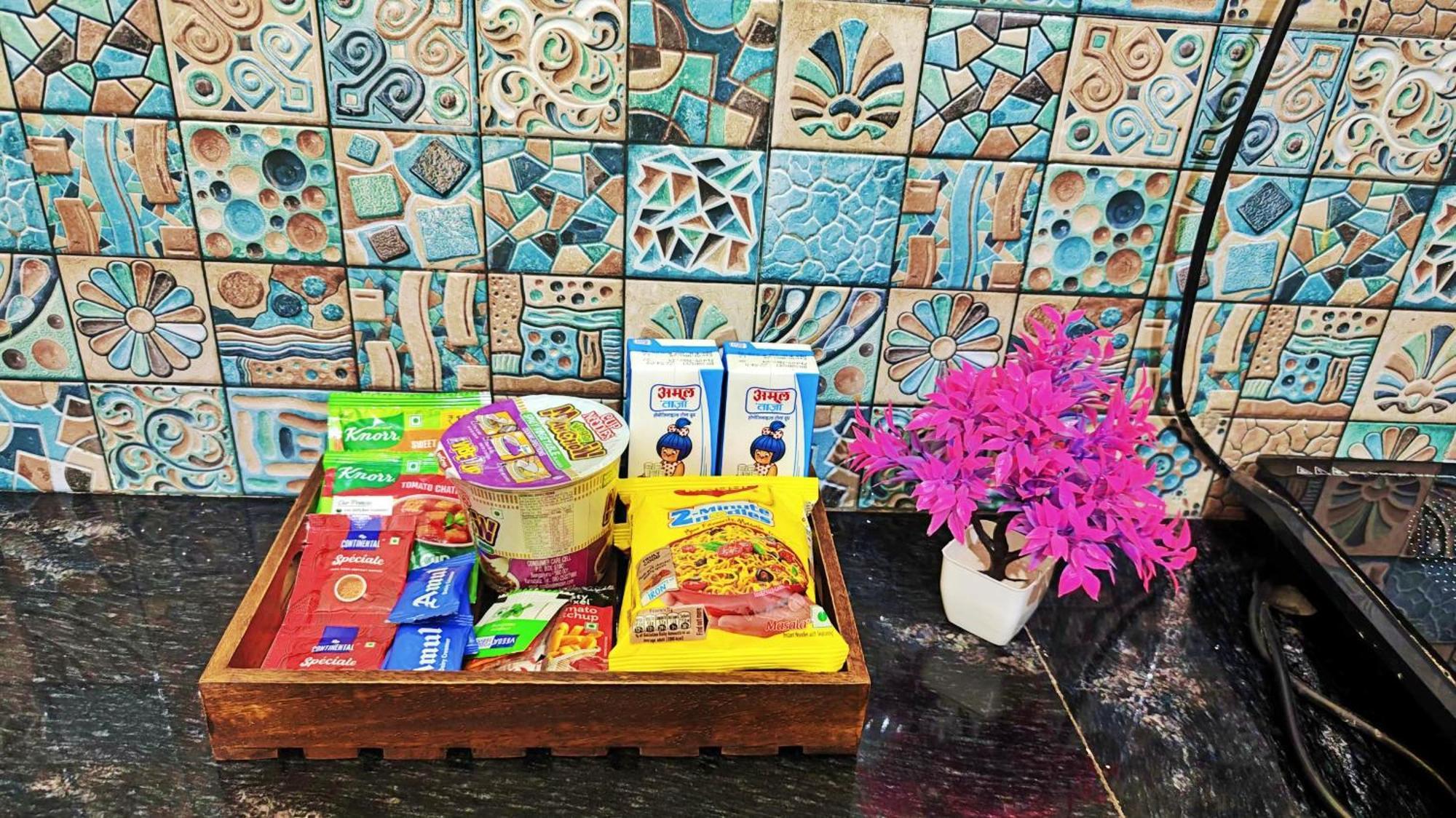 Anandam Home Stay Rishīkesh Exteriör bild